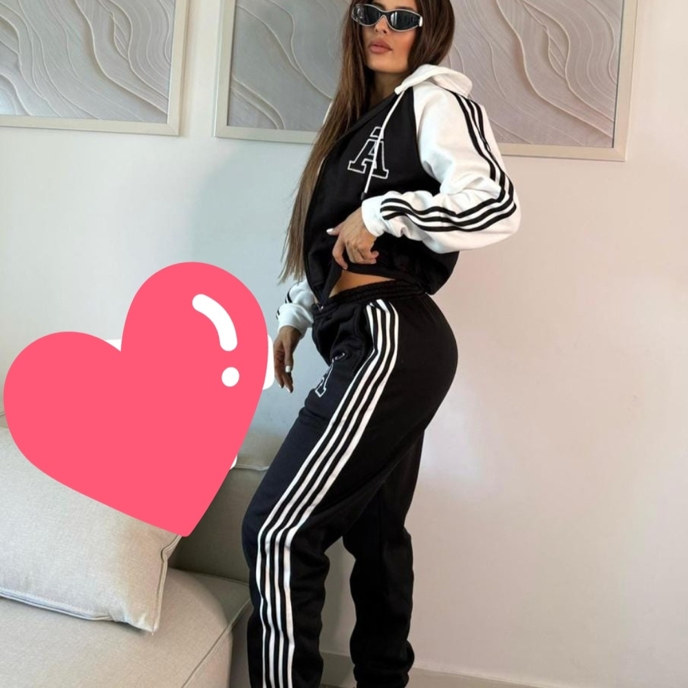 Stylish Black and White Women's Tracksuit